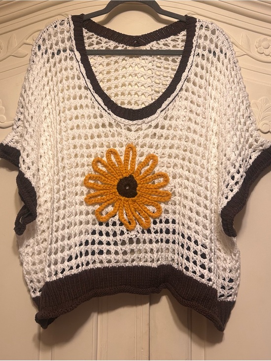 POL Tops - NWOT POL Open-Weave Crochet Sweater with Gold Sunflower and Brown Trim